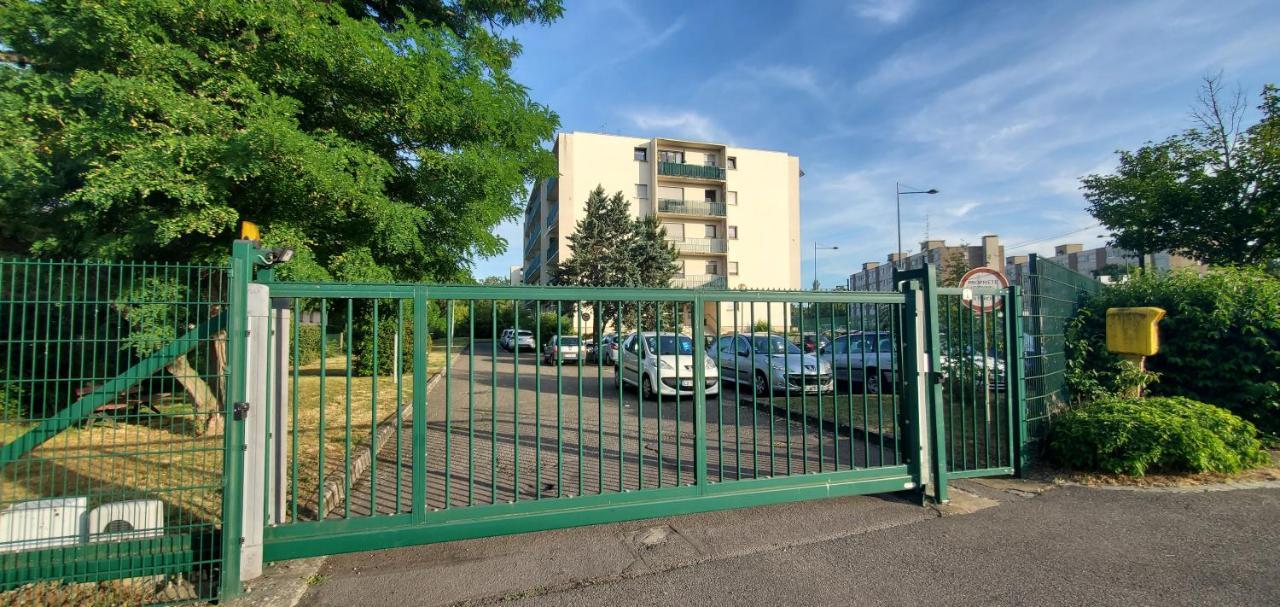 Studio Rdc Calme Avec Parking Ferme Pres Autoroute Et Tram C 뮐루즈 외부 사진